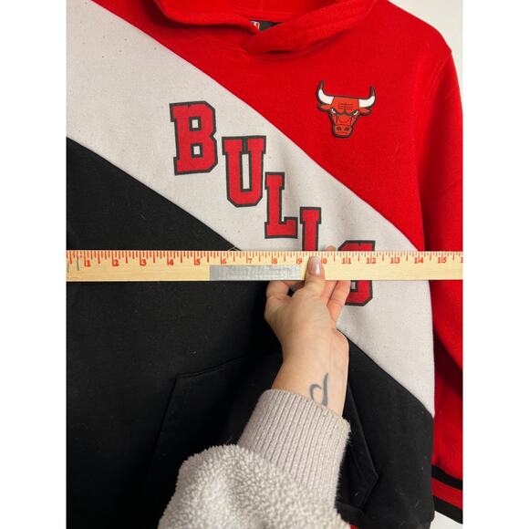 NBA Chicago Bulls Hoodie Kids Youth Large 14-16 Red/Gray/Black Colorblock L/S - Picture 9 of 12